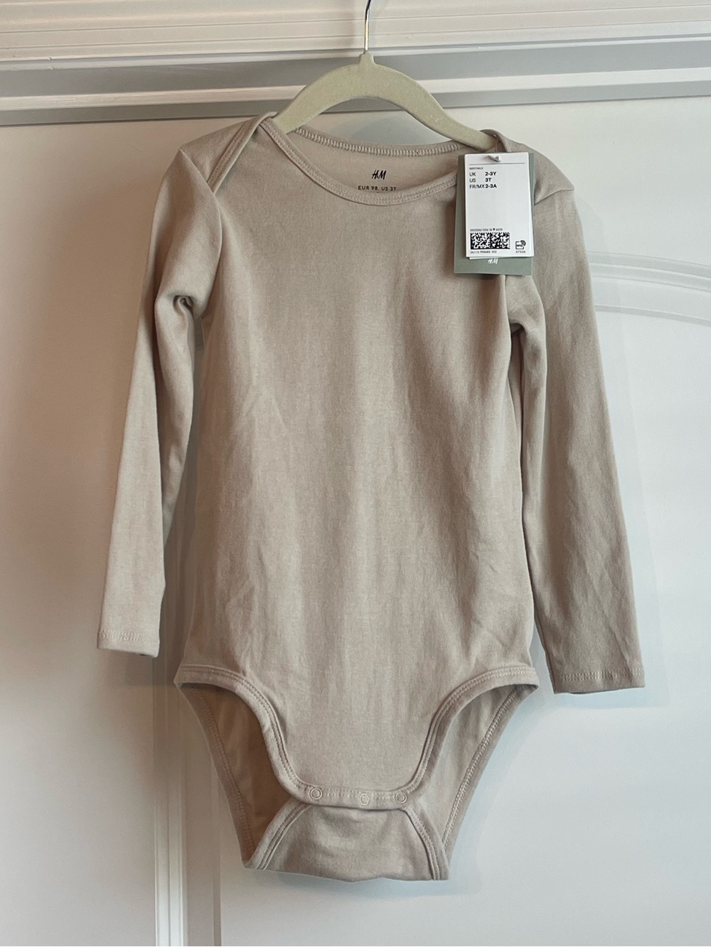 NWT H&M Neutral Beige Long-Sleeve Baby Bodysuit Sz 3T
